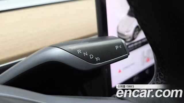 Tesla Model Y 2021 — photo 9