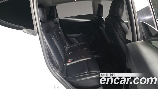 Tesla Model Y 2021 — photo 12