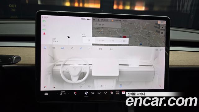 Tesla Model Y 2021 — photo 16