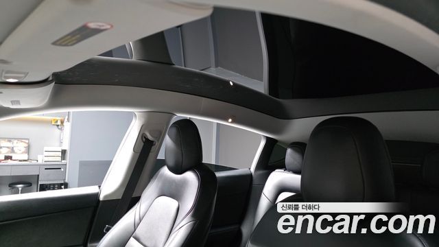 Tesla Model Y 2021 — photo 19