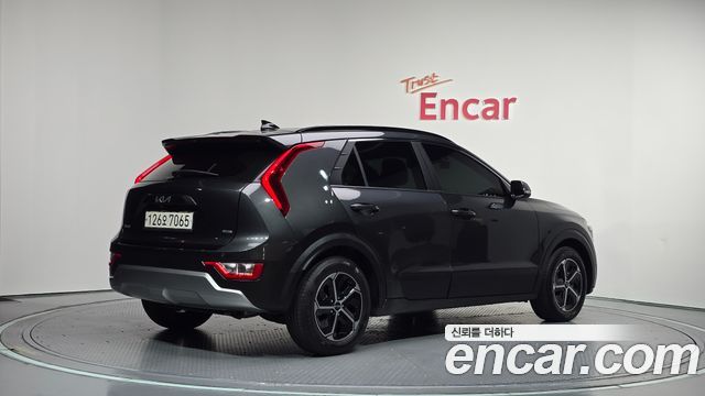 Kia Niro 2024 — photo 2