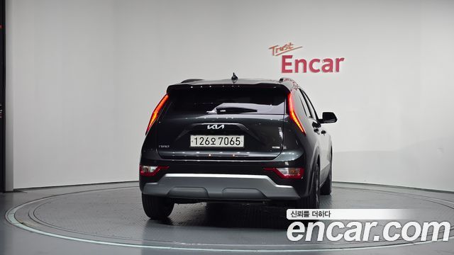 Kia Niro 2024 — photo 4