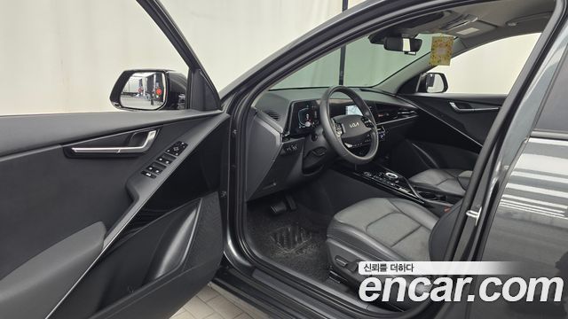 Kia Niro 2024 — photo 13