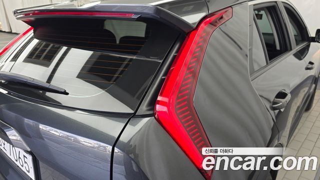 Kia Niro 2024 — photo 9