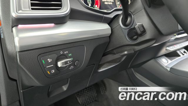 Audi Q5 2021 — photo 25