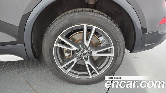 Audi Q5 2021 — photo 7