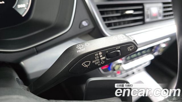 Audi Q5 2021 — photo 27