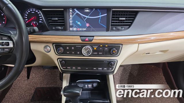 Kia K7 2016 — photo 13