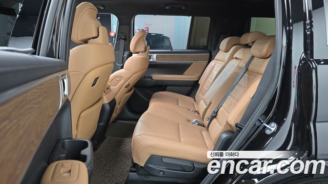 Hyundai Santafe 2024 — photo 18
