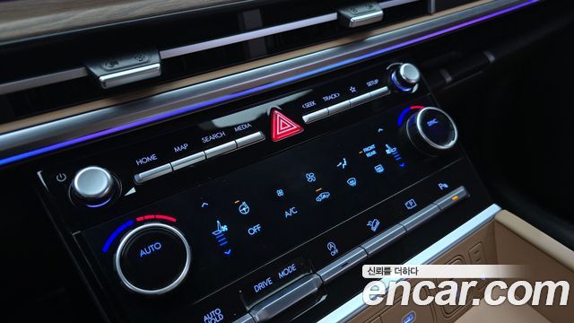 Hyundai Santafe 2024 — photo 24