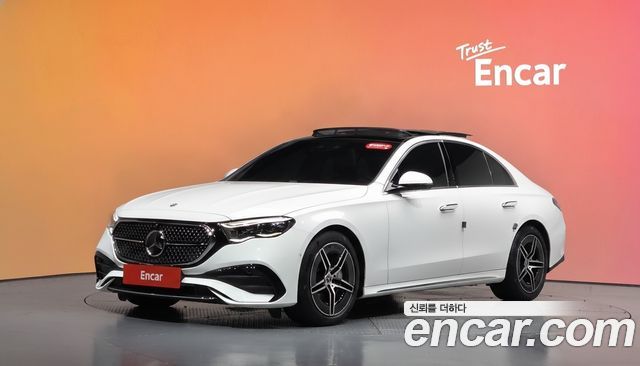 Mercedes-Benz E-Class 2025 — photo 1