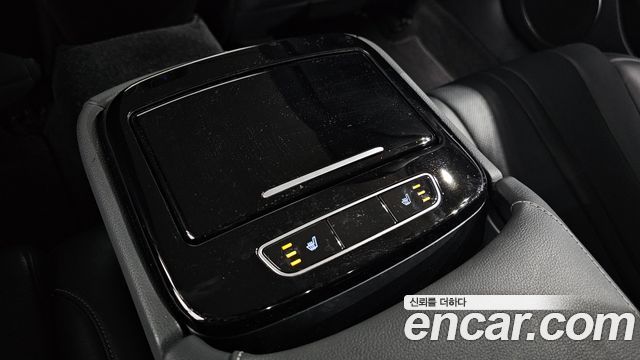 Genesis G80 2022 — photo 25
