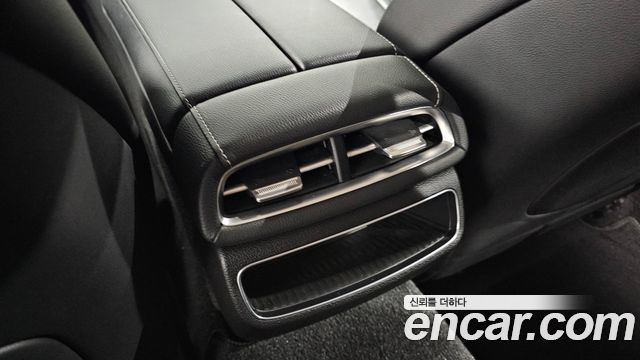 Genesis G80 2022 — photo 30