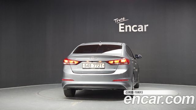 Hyundai AVANTE 2018 — photo 4
