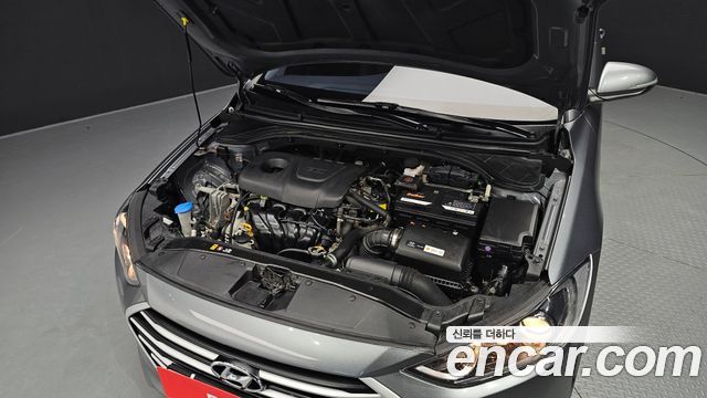 Hyundai AVANTE 2018 — photo 6