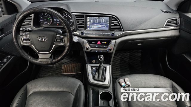 Hyundai AVANTE 2018 — photo 7