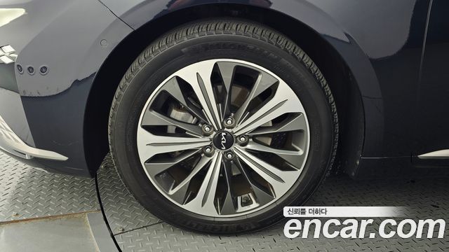 Kia K8 2023 — photo 5