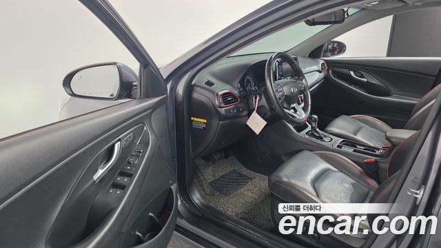 Hyundai i30 2020 — photo 13