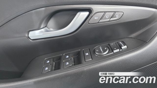 Hyundai i30 2020 — photo 18