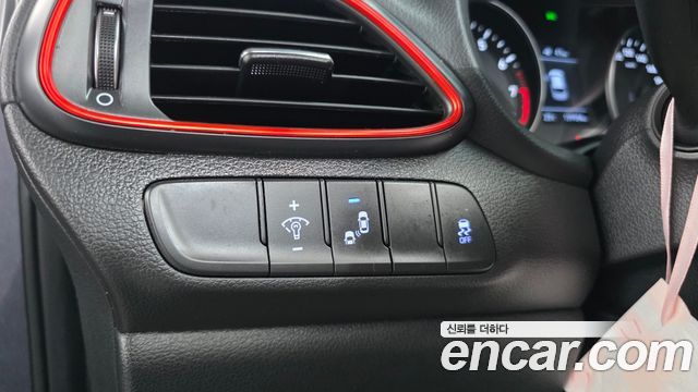 Hyundai i30 2020 — photo 20