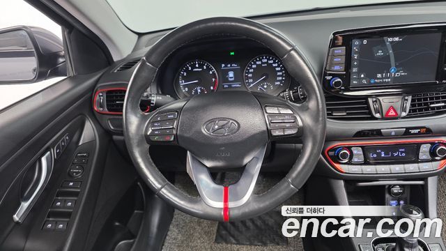 Hyundai i30 2020 — photo 21