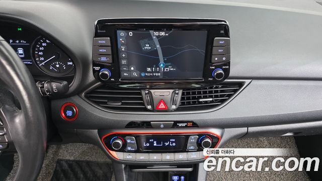 Hyundai i30 2020 — photo 22