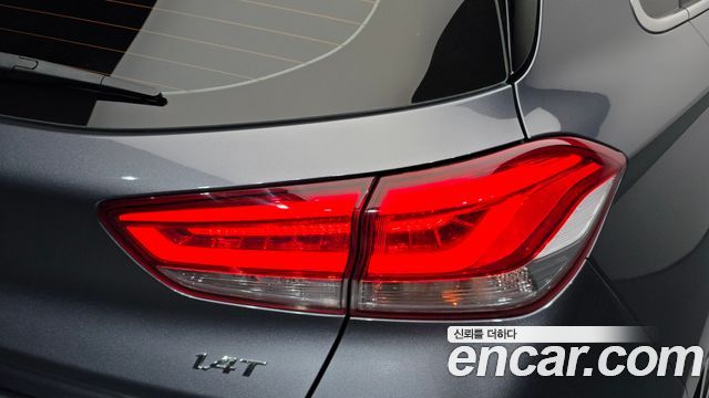 Hyundai i30 2020 — photo 9