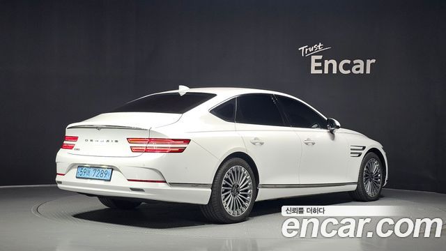 Genesis G80 2022 — photo 2