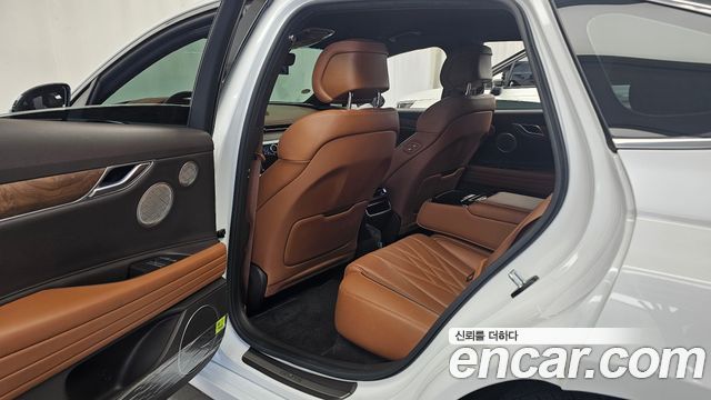 Genesis G80 2022 — photo 24