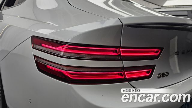 Genesis G80 2022 — photo 9