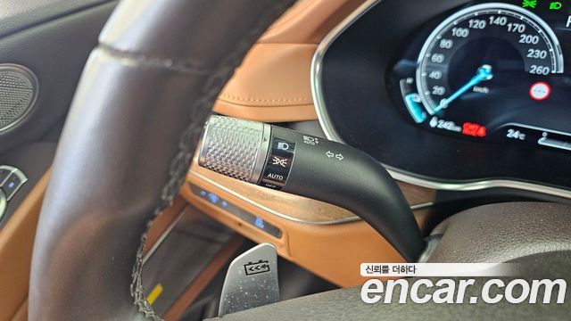 Genesis G80 2022 — photo 32