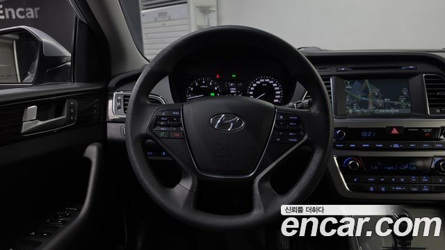 Hyundai Sonata 2016 — photo 19