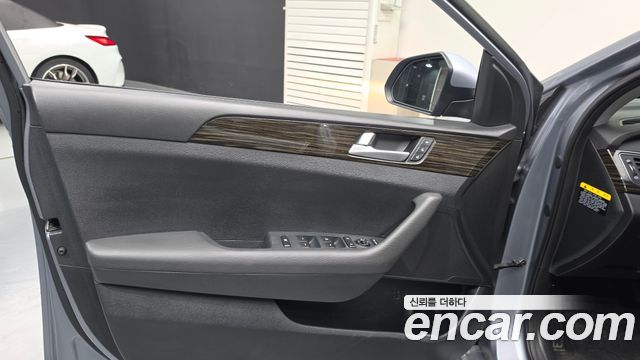Hyundai Sonata 2016 — photo 14