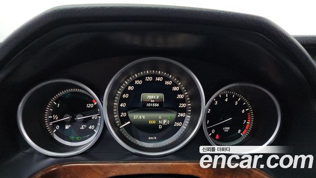 Mercedes-Benz E-Class 2014 — photo 8