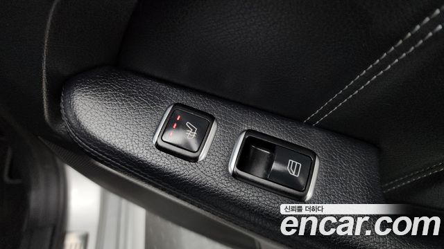 Mercedes-Benz E-Class 2014 — photo 20