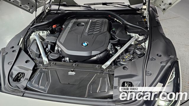 BMW Z4 2025 — photo 6