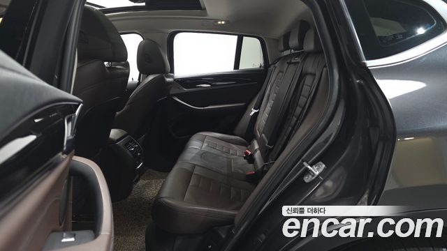 BMW X4 2020 — photo 18
