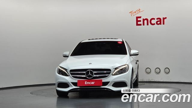 Mercedes-Benz C-Class 2018 — photo 3