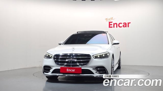 Mercedes-Benz S-Class 2025 — photo 3