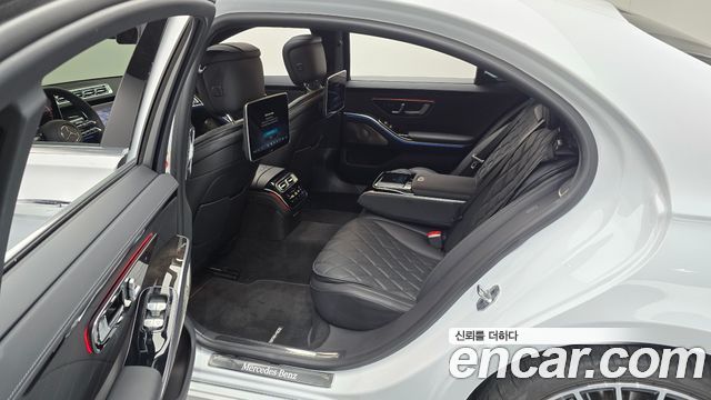 Mercedes-Benz S-Class 2025 — photo 17