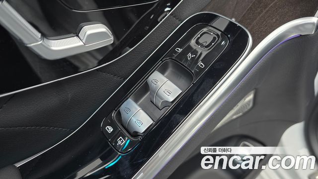 Mercedes-Benz S-Class 2025 — photo 27