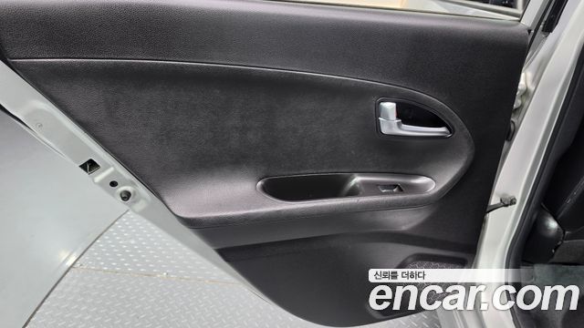 Kia morning 2012 — photo 15