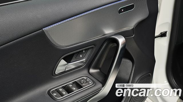 Mercedes-Benz A-Class 2022 — photo 19