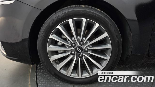 Kia K7 2016 — photo 5