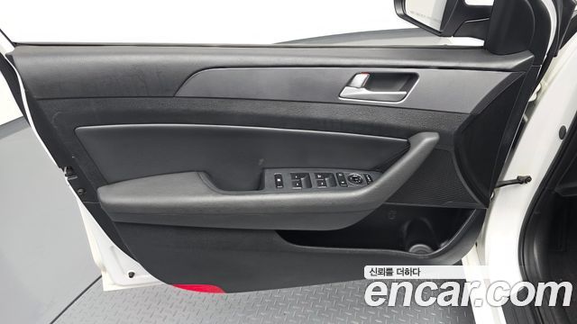 Hyundai Sonata 2016 — photo 14