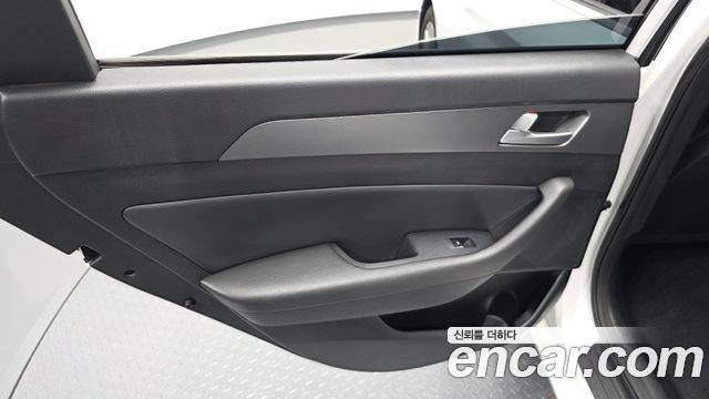 Hyundai Sonata 2016 — photo 15