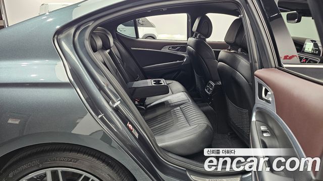 Genesis G70 2018 — photo 17