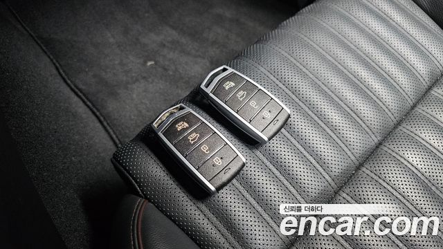 Genesis G70 2018 — photo 22