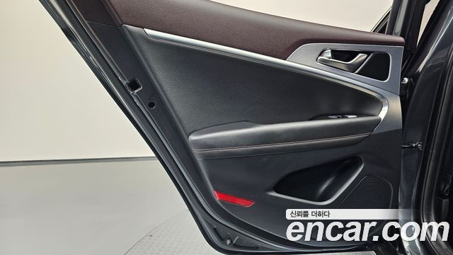 Genesis G70 2018 — photo 15