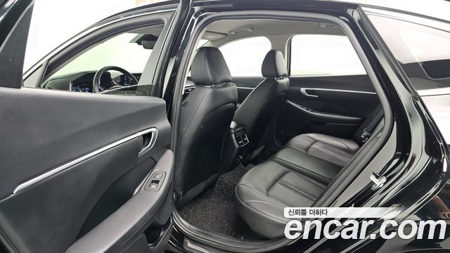 Hyundai Sonata 2021 — photo 18